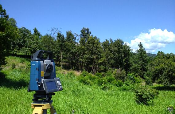 専門的なご相談に幅広く対応しています | 測量で延岡市に貢献する三井美佳土地家屋調査士事務所